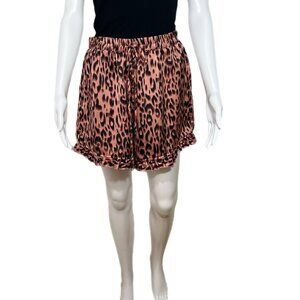 PRE-OWNED - Prettylittlething Animal Print Shorts Size Large